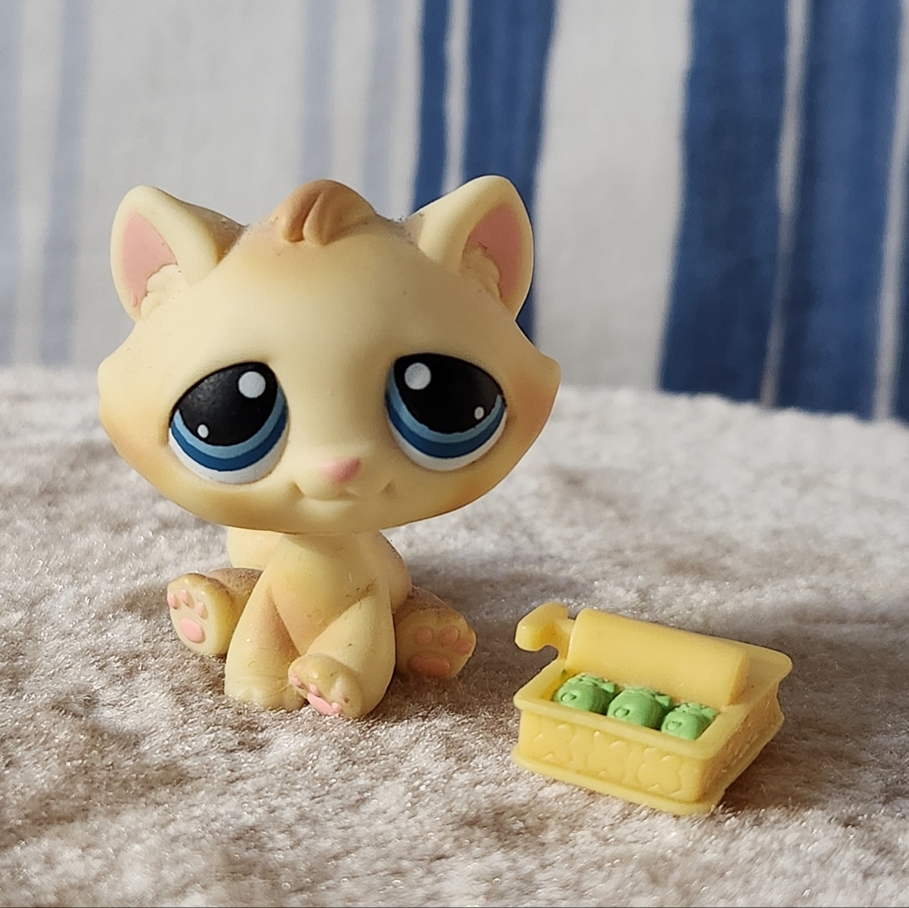 Littlest Pet Shop Cat